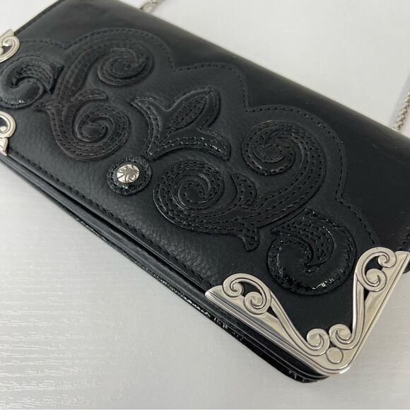 Brighton Rockmore Large Wallet on a Chain Crossbody Black Silver Patent Leather - Picture 2 of 6